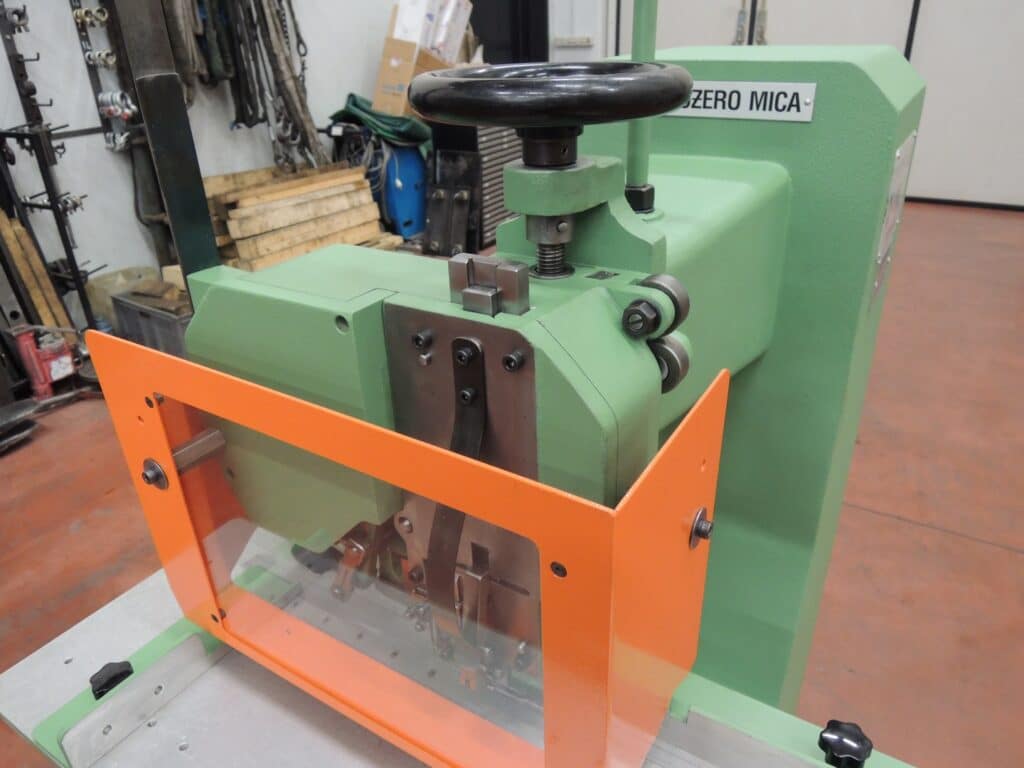 cucitrice bizzozero 108