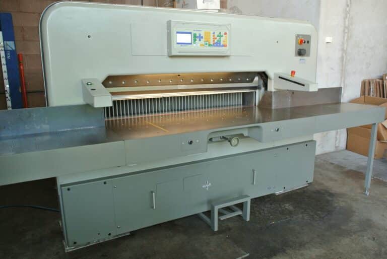 Tagliacarte Polar 155 EMC con EG-Control